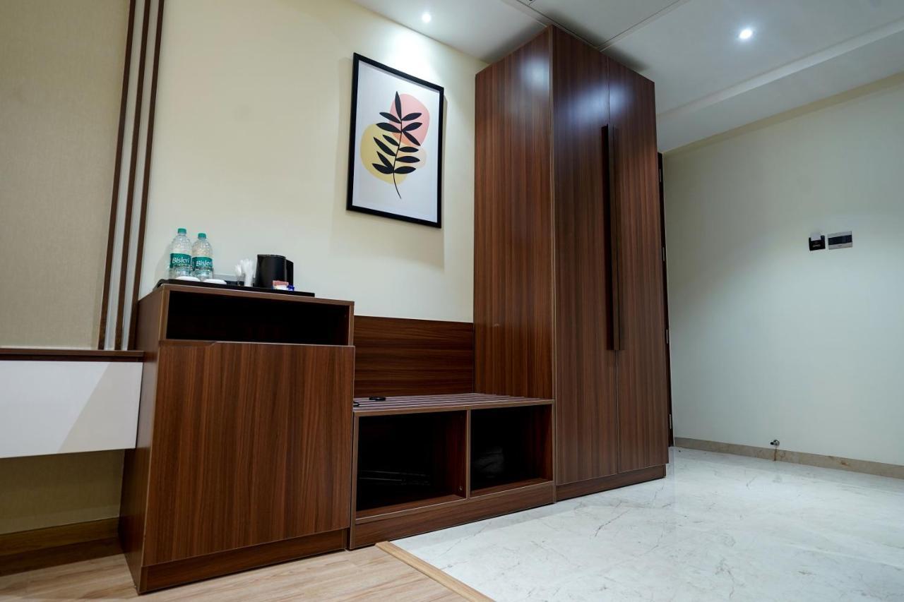 M2 Square By Monday Premium Hotel Nagpur Luaran gambar