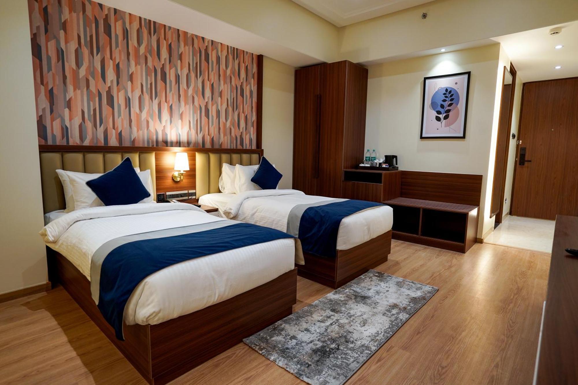M2 Square By Monday Premium Hotel Nagpur Luaran gambar
